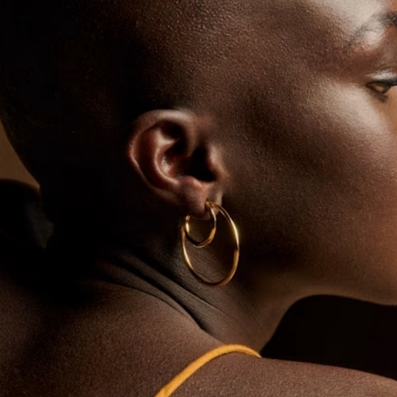 Sezane Chiara Hoop Earrings, VGUC, Sold Out, Quiet Luxury, French Chic - Picture 2 of 6